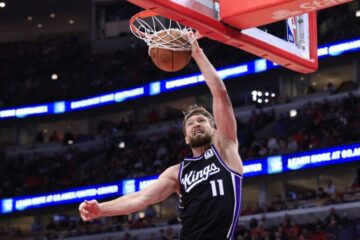 Домантас Сабоніс перевершив легендарного Білла Рассела, підкоривши неймовірний рекорд 29