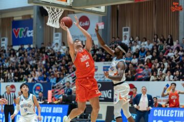 Українці за кордоном: Сахнюк 27