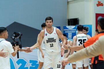 Українці за кордоном: Сахнюк зробив 19 підбирань у матчі чемпіонату В'єтнаму 23