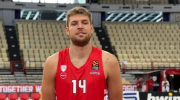 Гравець "Олімпіакоса" вчетверте в сезоні став MVP туру в Євролізі 33 - basket.com.ua