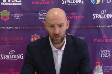 Євгеній Ісаков: "Ми досі шукаємо взаєморозуміння між гравцями і тренерами в команді" 39