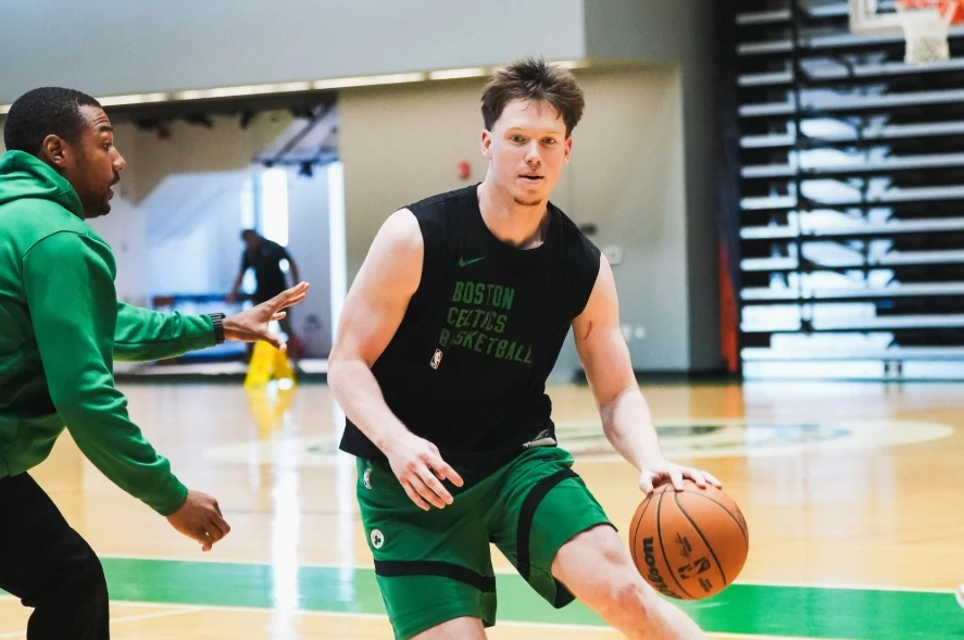 "Бостон" перевів Максима Шульгу з основної команди НБА в резервну 5