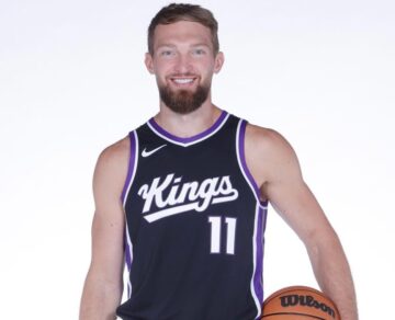 Домантас Сабоніс першим в історії НБА оформив трипл-дабл без промахів 45