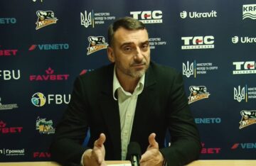 Володимир Холопов: "25 втрат від команди з досвідченими гравцями – це просто ненормально" 37