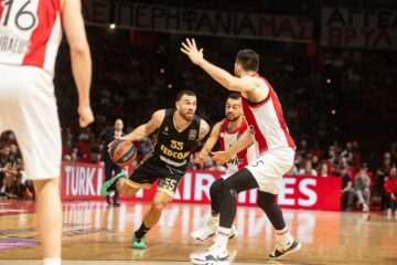 Лідер "Монако" міг бути відсторонений через конфлікт із поліцією 35