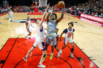 Скапінцев оформив дабл-дабл в G-лізі, Лень зіграв 4 хвилини в НБА 31 - basket.com.ua