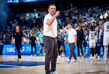 Наставник збірної Словенії розлючений через роботу суддів у чвертьфіналі Євробаскета 27
