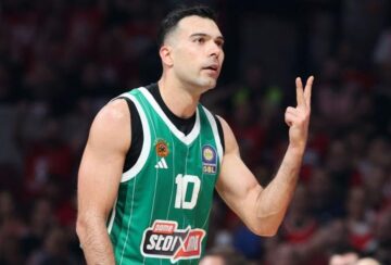 Фанати "Олімпіакоса" ображали Слукаса - він відповів у стилі Клея Томпсона та Жозе Моурінью 23