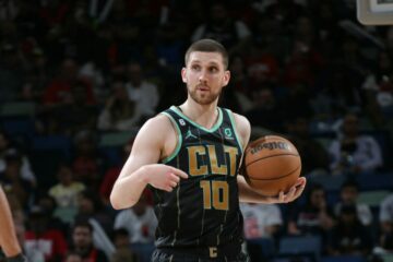 Повторив декілька власних рекордів: цікаві факти про гру Михайлюка проти "Оклахоми" 35 - basket.com.ua