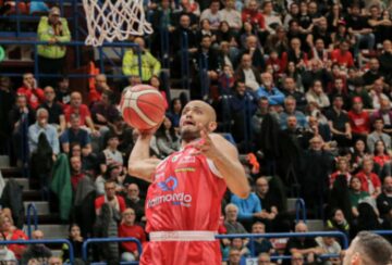 "Барселона" зацікавлена у підписанні лідера "Мілана" 25 - basket.com.ua