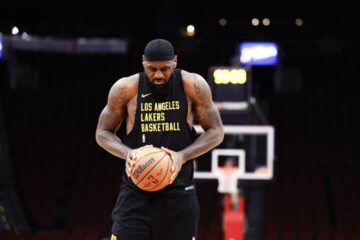 "Лейкерс" втратили Леброна Джеймса через травму 33 - basket.com.ua