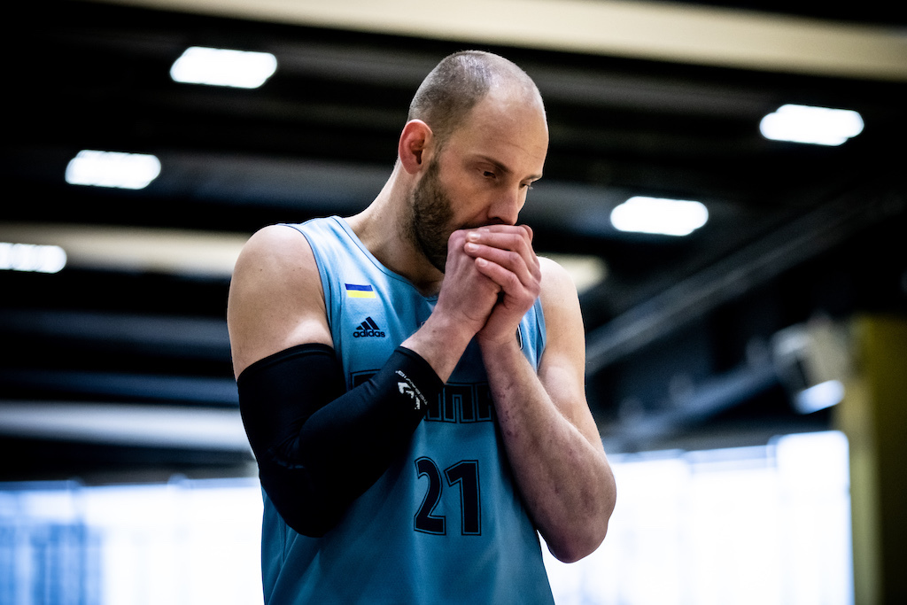 Станіслав Тимофеєнко — MVP грудня в Суперлізі Parimatch 2 - basket.com.ua Станіслав Тимофеєнко — MVP грудня в Суперлізі Parimatch 1 - basket.com.ua