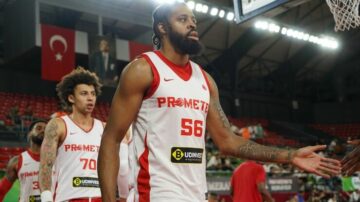 Блок-шот Ді Джея Стефенса очолив топ-10 моментів Єврокубку 39 - basket.com.ua