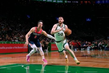 Святослав Михайлюк повторив рекорд за набраними очками в НБА 29 - basket.com.ua