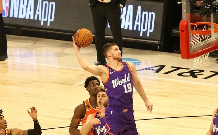 Були і данки, і дальні, і базер-біттер: найкращі матчі Святослава Михайлюка в НБА (блог) 2 - basket.com.ua Були і данки, і дальні, і базер-біттер: найкращі матчі Святослава Михайлюка в НБА (блог) 1 - basket.com.ua