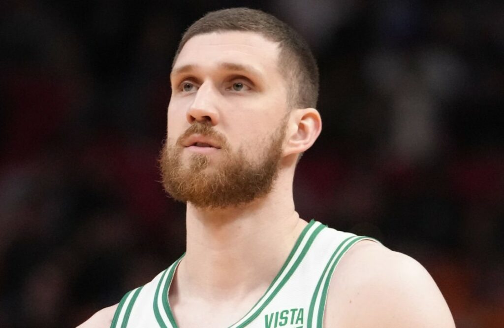 Михайлюк набрав в матчі з "Майямі" більше очок, ніж провів хвилин 2 - basket.com.ua Михайлюк набрав в матчі з "Майямі" більше очок, ніж провів хвилин 1 - basket.com.ua