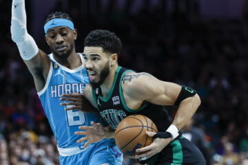 Джейсон Тейтум набрав 51 очко в матчі проти “Шарлотт”: відео 27 - basket.com.ua