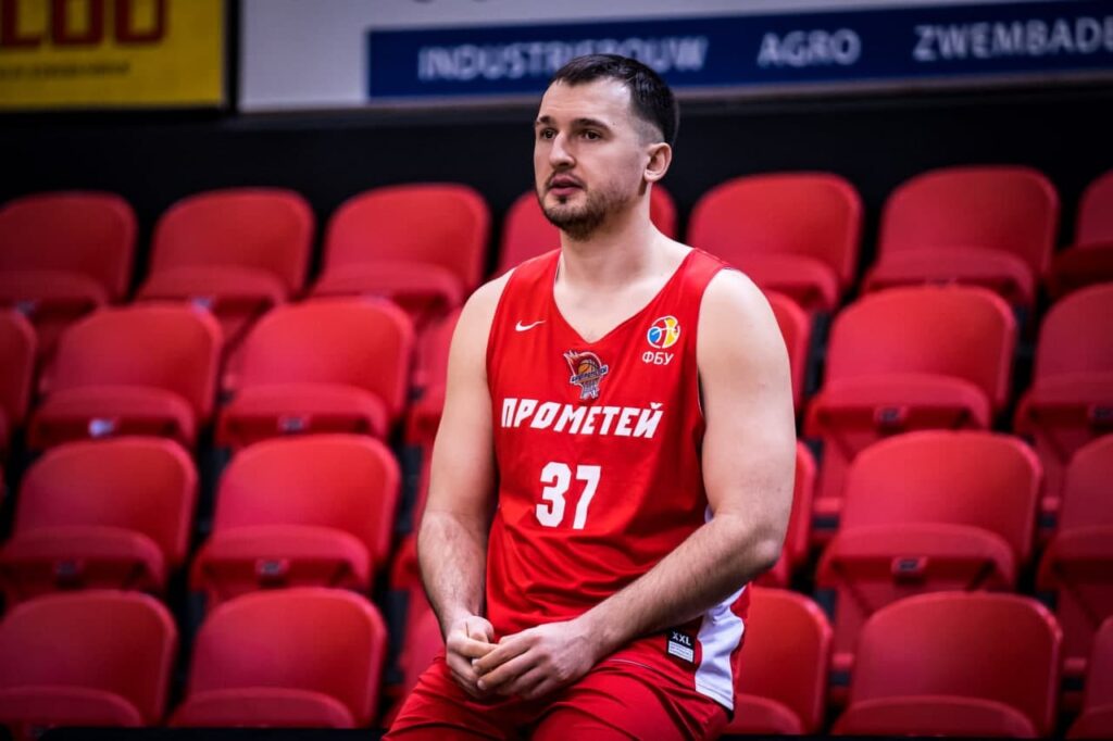 Дмитро Тихонов підписав контракт з литовським клубом 2 - basket.com.ua Дмитро Тихонов підписав контракт з литовським клубом 1 - basket.com.ua