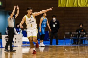 Українці за кордоном: Тітов, Антіпов, Бояркін, Луценко, Анісімов, Балабан, Масленніков, Шульга 35