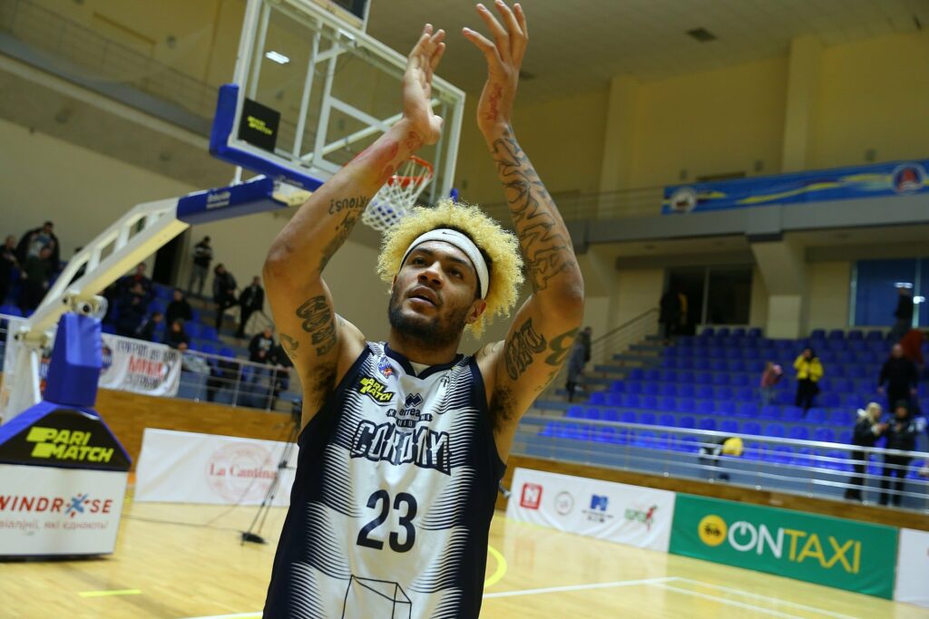 Екс-гравець Харківських Соколів знайшов новий клуб в Англії 2 - basket.com.ua Екс-гравець Харківських Соколів знайшов новий клуб в Англії 1 - basket.com.ua