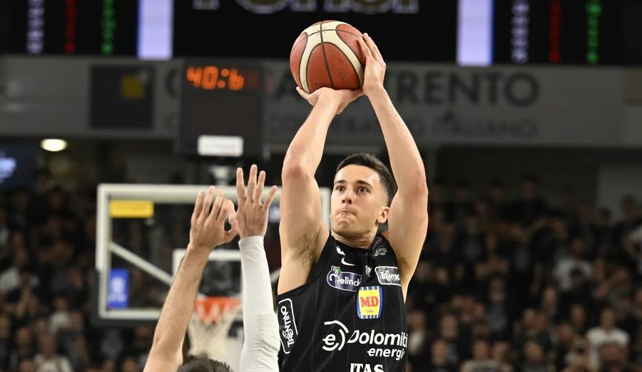 Чемпіонат Італії, 1/4 фіналу: результат матчу 21 травня 2 - basket.com.ua Чемпіонат Італії, 1/4 фіналу: результат матчу 21 травня 1 - basket.com.ua