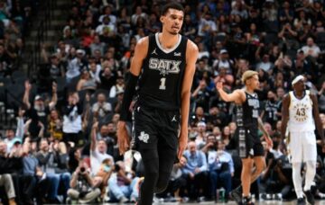 Віктор Вембаньяма повторив досягнення головних легенд "Сан-Антоніо" 39 - basket.com.ua