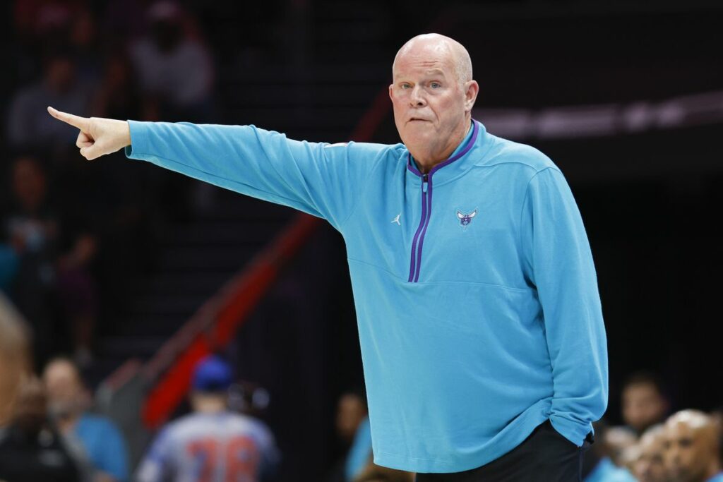 Cтів Кліффорд став рекордсменом "Шарлотт Хорнетс" 2 - basket.com.ua Cтів Кліффорд став рекордсменом "Шарлотт Хорнетс" 1 - basket.com.ua