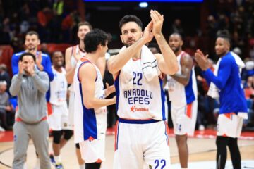 "Навіки дитина "Анадолу", дякую вам": Васіліє Міцич звернувся до фанатів свого колишнього клубу 27 - basket.com.ua