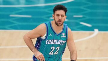 З'явився неочікуваний претендент на Васіліє Міцича 47