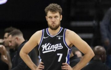 Одноклубник Олексія Леня назвав фаворитів на вихід до Фіналу чотирьох Євроліги 49