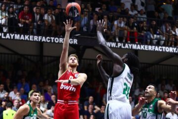 "Олімпіакос" та "Панатінаїкос" зіграли за Суперкубок Греції. Переможець виграв у одне очко 51