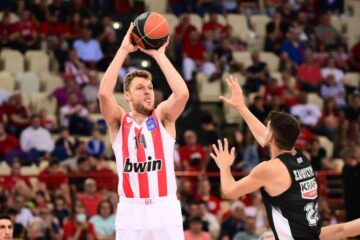 "Буває всяке": Cаша Везенков - про поразку в фіналі Євроліги 45 - basket.com.ua