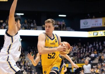 Українці за кордоном: Петров, Мироненко, Герун, Зайцев, Мітіна, Рульова, Волошина 41