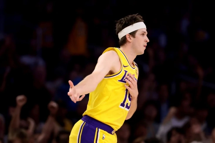 Остін Рівз підкорив рекорди трьох легенд "Лейкерс" і приніс команді перемогу кидком під сирену 5