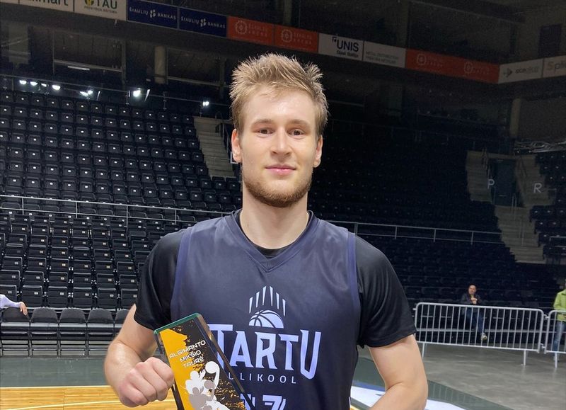 Українці за кордоном: Войналович, Міхєєв, Кравцов, Сергєєв, Мітіна 1 - basket.com.ua