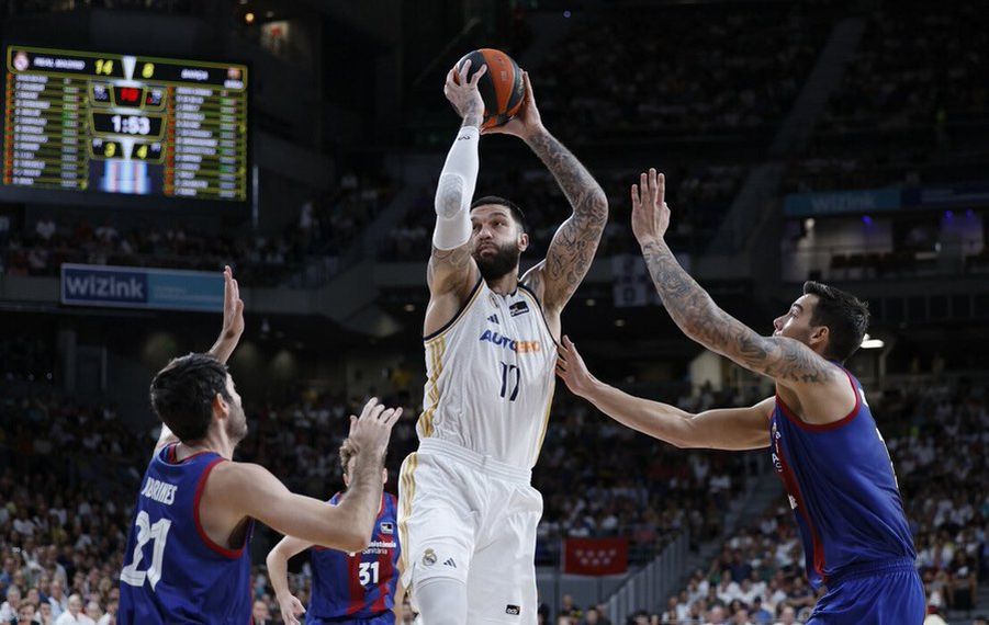 "Анадолу" пропонує 2 млн французу, "Валенсія" продовжила ветерана, "Басконію покине захисник 1 - basket.com.ua