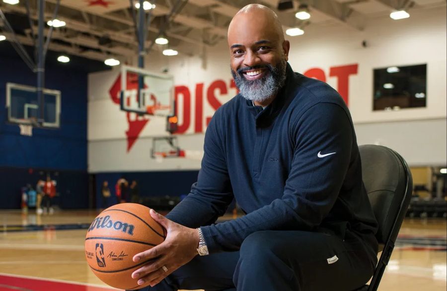 “Чикаго” посилили свій тренерський штаб фахівцем з пристойним досвідом роботи головним тренером 2 - basket.com.ua “Чикаго” посилили свій тренерський штаб фахівцем з пристойним досвідом роботи головним тренером 1 - basket.com.ua