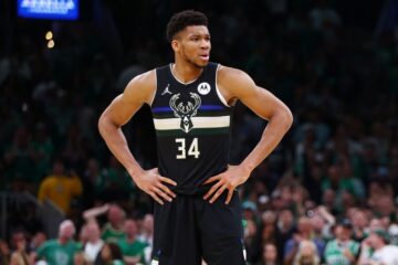 Янніс Адетокумбо побив рекорд Каріма Абдул-Джаббара і переписав історію НБА 11