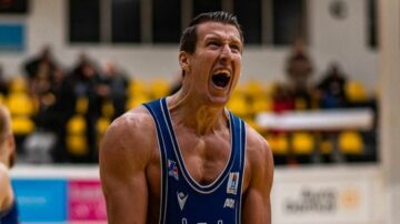 "Валенсія" та "Црвена Звєзда" визначилися з потенційними новачками на наступний сезон 57