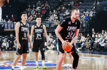 Українці за кордоном: Антіпов, Бояркін, Тітов, Зайцев, Чумаков, Новицький, Кожем'якін набрав 34 очка 31