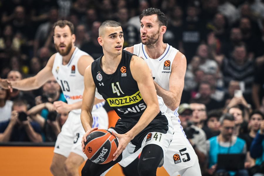 Євроліга, 1/4 фіналу: результати матчів 2 травня 2 - basket.com.ua Євроліга, 1/4 фіналу: результати матчів 2 травня 1 - basket.com.ua