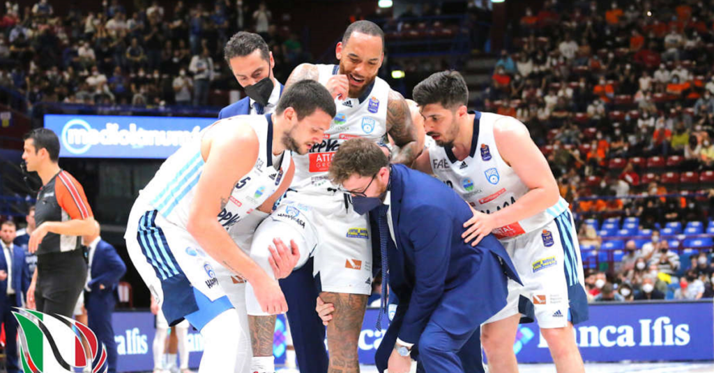 Д’Анджело Харрісон зазнав серйозної травми 2 - basket.com.ua Д’Анджело Харрісон зазнав серйозної травми 1 - basket.com.ua