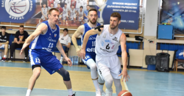 Українці за кордоном: Корнієнко 45