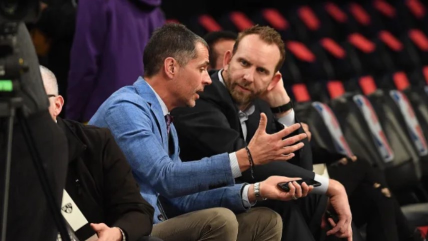 Керівники "Лейкерс" та "Нетс" обговорять обмін Ірвінгу 2 - basket.com.ua Керівники "Лейкерс" та "Нетс" обговорять обмін Ірвінгу 1 - basket.com.ua
