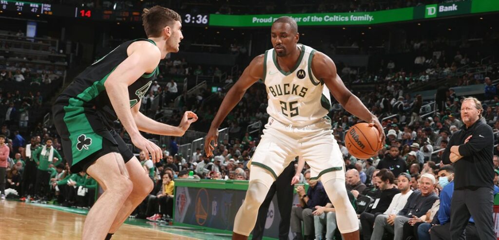 Серж Ібака ще на сезон залишиться у «Мілуокі» 1 - basket.com.ua