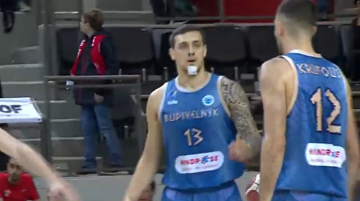 Два гравці збірної України зазнали пошкоджень в матчах єврокубків 6 - basket.com.ua Два гравці збірної України зазнали пошкоджень в матчах єврокубків 5 - basket.com.ua